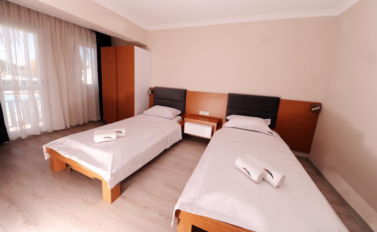 Hanedan Flora Apart Hotel Foça Dış mekan fotoğraf